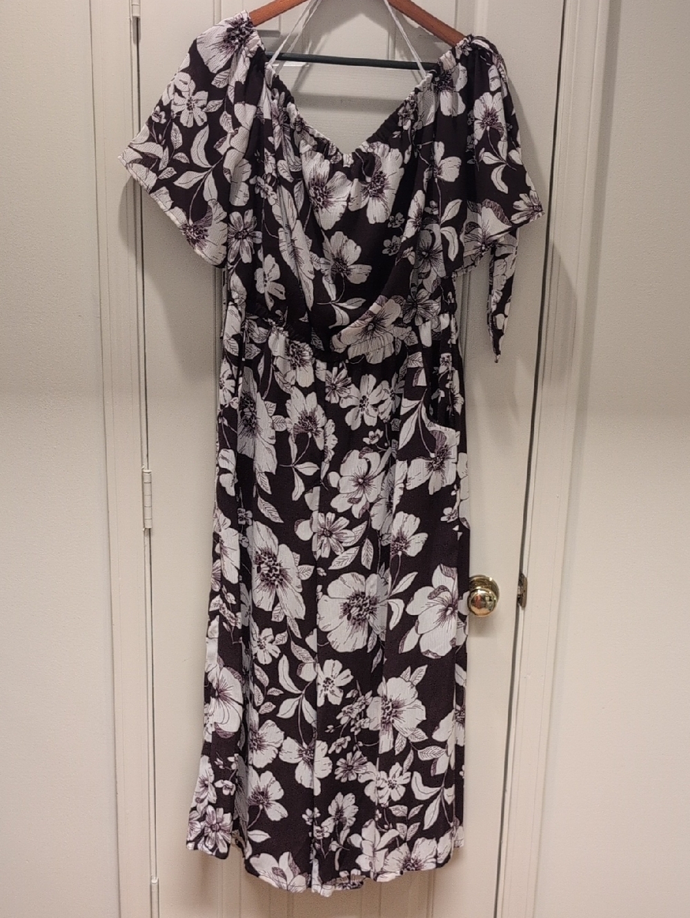 AUW  Aubergine & White Floral Off-Shoulder Wide Leg Romper